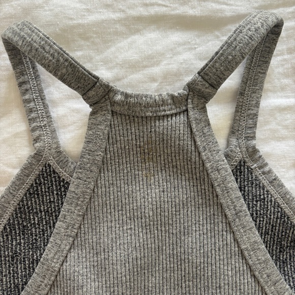 Free people happiness runs tank - Picture 3 of 3